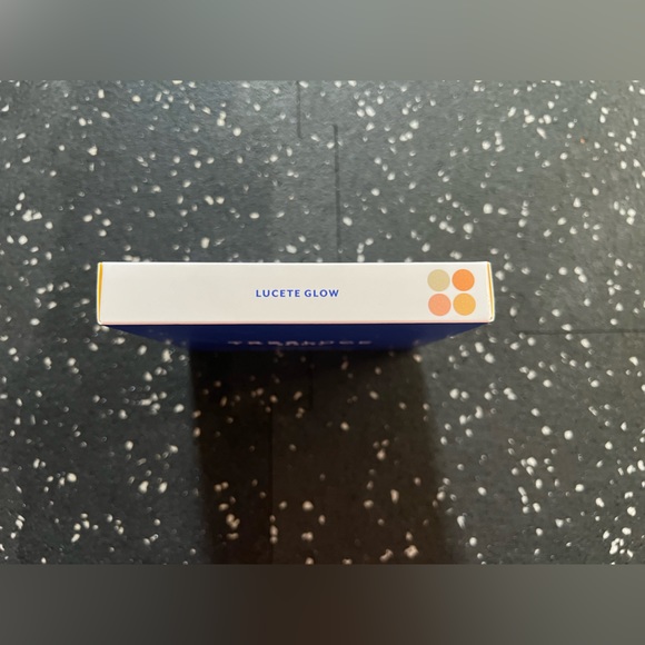 TRESLÚCE BEAUTY | Lucete Glow Highlighter Palette - Picture 5 of 6